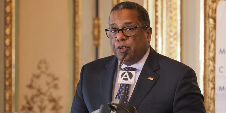 EEUU insta a Maduro a “cambiar de ruta” para permitir unas elecciones libres en Venezuela