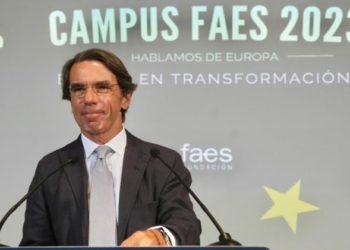 El Gobierno califica a Aznar de “golpista”, tras su llamada a movilizarse frente a la amnistía