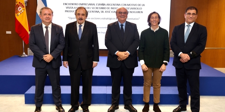 El secretario de Industria argentino augura una nueva etapa en la relación con España