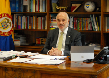 «Los inversores españoles confían en la seguridad jurídica de Colombia»