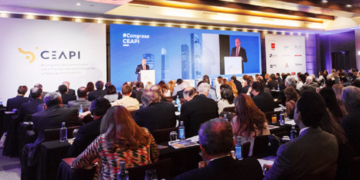 Los asistentes durante el transcurso de una ponencia en la edición anterior. / Foto: CEAPI