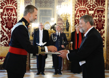 Siete nuevos embajadores presentan credenciales al Rey Felipe VI