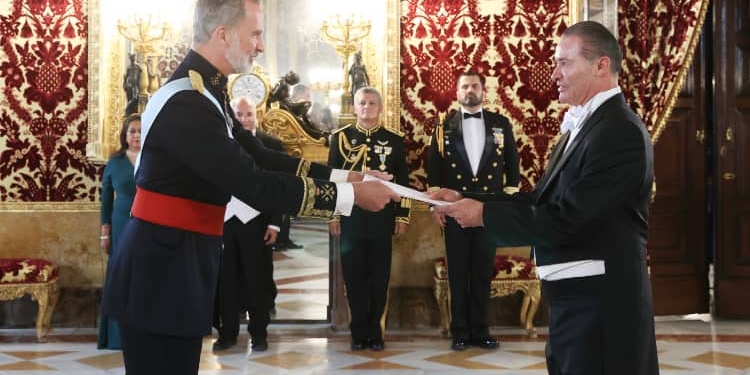 Los embajadores de México, Brasil y Chile entregan Cartas Credenciales al Rey