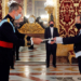 El embajador Ricardo Alfonsín entrega su acreditación a Don Felipe./ Fotos: Casa de SM el Rey