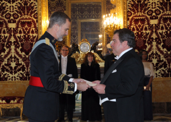 Los embajadores de EEUU y Cuba presentan Credenciales el mismo día