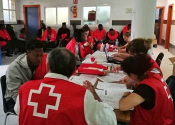 El Instituto Cervantes y Cruz Roja firman un convenio para enseñar español a migrantes