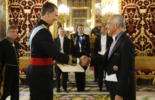 El Rey recibe las Credenciales de siete embajadores en la primera ceremonia del año