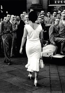 CentroCentro y PHotoESPAÑA presentan la colección de Carla Sozzani