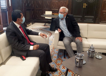 El embajador de Nicaragua visita al alcalde de Valencia, Joan Ribó