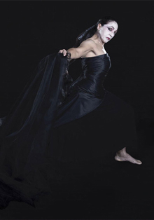 Carmen Cortés baila con Federico García Lorca en los Teatros del Canal