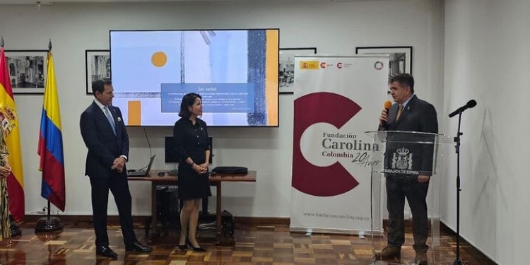 La directora de la Fundación Carolina visita Colombia para profundizar la cooperación