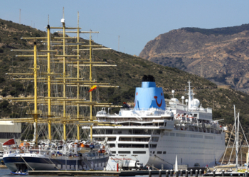 España registró en 2015 el mayor tráfico de pasajeros en cruceros de su historia