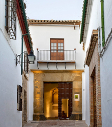Casa Árabe de Córdoba y Madrid reabre hoy sus instalaciones