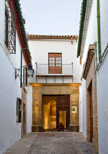 Casa Árabe de Córdoba y Madrid reabre hoy sus instalaciones
