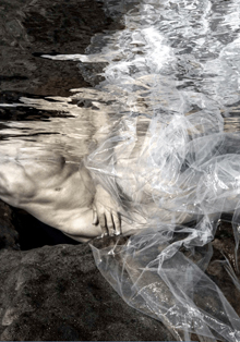 Casa Mediterráneo presenta el catálogo de la exposición ‘Somos agua’