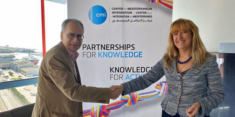 El cónsul de España en Marsella, Alberto Moreno, y la directora del CMI, Blanca Moreno-Dodson.