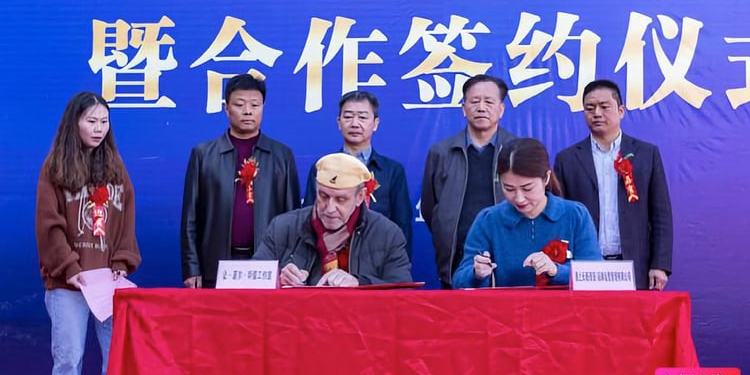 Un acuerdo intersectorial impulsa la porcelana blanca de Dehua