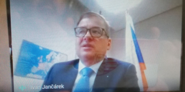 Jančárek: «La cercanía del mercado alemán atrae la inversión española a Chequia»