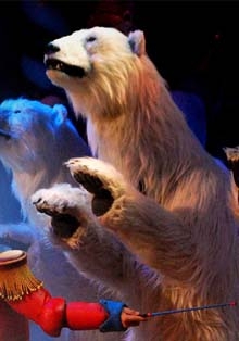 La Navidad llega al Circo Price con ‘Los viajes de Marco y Pili’