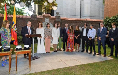 Homenaje a diez colombianos destacados en la Embajada de este país en España