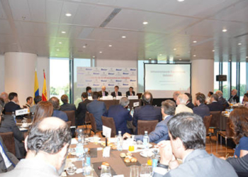 Colombia busca inversiones españolas para su programa de autopistas