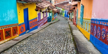 Las empresas españolas sondean en Bogotá las oportunidades del posconflicto