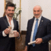 El cantante Juanes, entre los premiados por la Embajada de Colombia