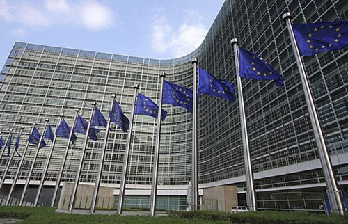 Bruselas aprueba el presupuesto español para 2017 pero sube la previsión de déficit