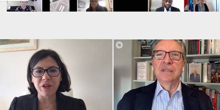 La Asociación de Diplomáticos Extranjeros conversa con Iñaki Gabilondo sobre la política española