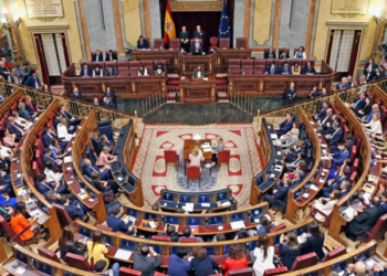 Las conclusiones señalan que ni los representantes políticos ni los medios de comunicación "parecen estar a la altura".