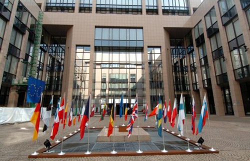 España quiere que la UE condicione la ayuda a Ucrania al fin de la corrupción