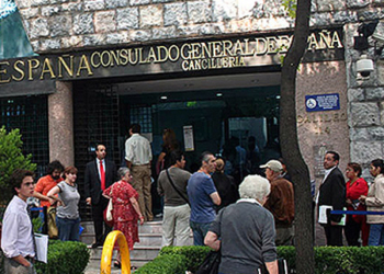 España recaudó 90 millones el año pasado con las tasas consulares