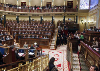 Los empresarios esperan que el PSOE permita al Gobierno afrontar los retos económicos