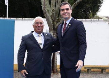 António Costa y Pedro Sánchez./ Foto: Pool Moncloa / Fernando Calvo