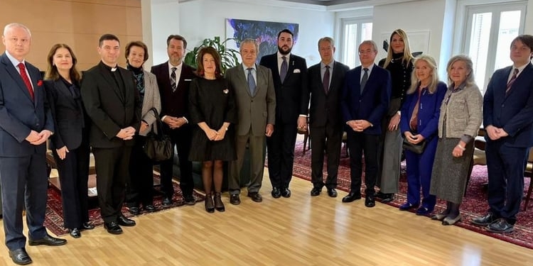 La embajadora de Croacia recibe la Medalla del Cuerpo de la Nobleza de Asturias