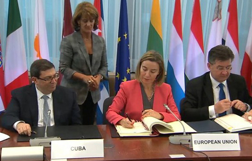 Los analistas advierten de que España podría no bajar el déficit al 3,1% en 2017