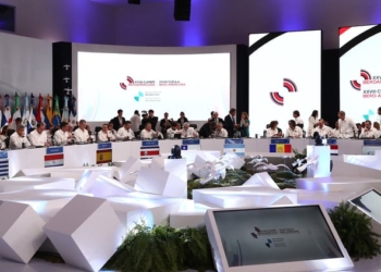 Los líderes iberoamericanos acuerdan «trabajar por la paz» sin mencionar a Ucrania