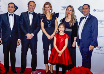 Pablo González (H Bless); Julio Trenas (director general de Bentley Madrid); Verónica de Mandoza (H Bless); Youlan Lin (artista prodigio); Naira González (directora general de H Bless) y Juan Ignacio Lorente González (director general del Diplomatic Council Spain)./ Foto: DCS