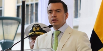 Noboa suspende el viaje que iba a hacer a España para participar en Fitur