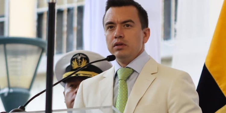 Noboa suspende el viaje que iba a hacer a España para participar en Fitur