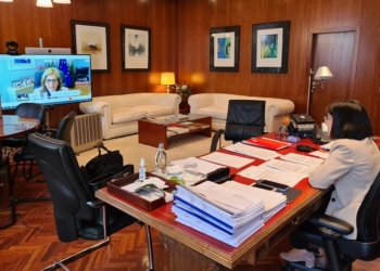 España se compromete con Bruselas a impulsar la Unión Europea para la Salud