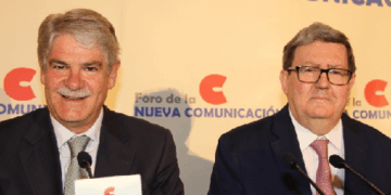 Bonet asegura que no hay «ningún problema» entre el Cervantes y las Embajadas