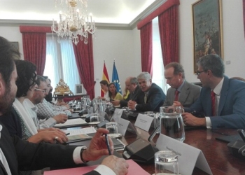 Las ONGD reclaman a Dastis un Plan Director “participado y con recursos”