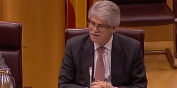 Dastis desoye la petición del PSOE y Podemos de cesar de inmediato a Trillo