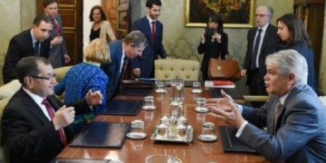 España elogia el papel de Argelia como suministradora «constante y fiable» de energía