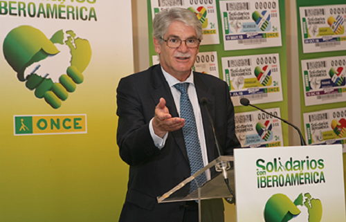 Dastis y las embajadas iberoamericanas respaldan la labor social de la ONCE