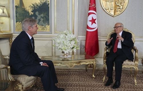 Dastis anuncia la intención de celebrar una RAN con Túnez este mismo año