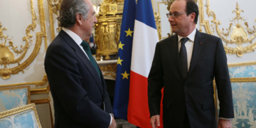 El embajador en Francia cesará días antes de que haya nuevo presidente