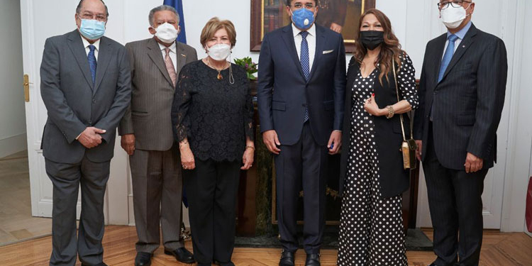 Bienvenida de la Embajada dominicana a su delegación en FITUR