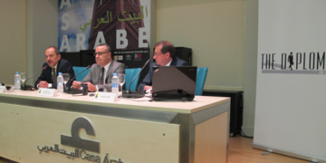 Túnez confía en los inversores internacionales para consolidar su democracia